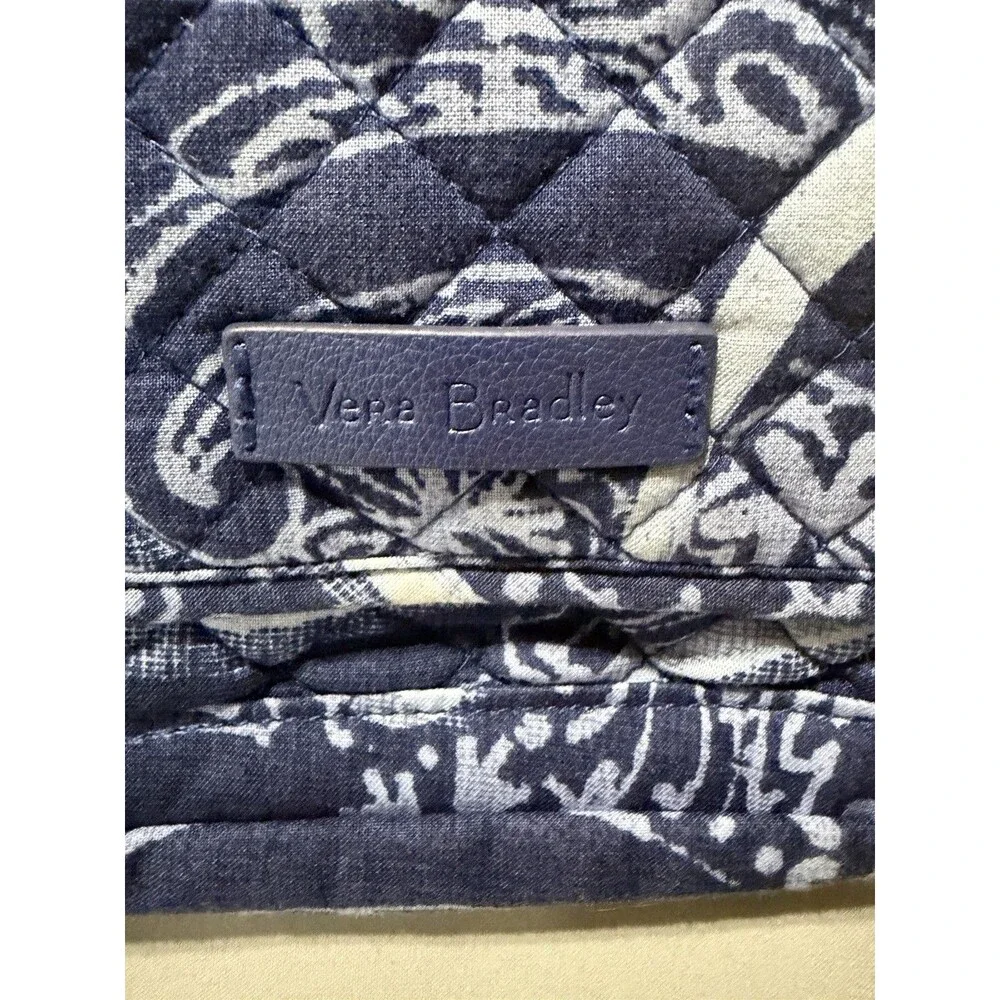 Vera Bradley Paisley Noir Crossbody Bag Quilted Cotton Blue Floral 8 X 8